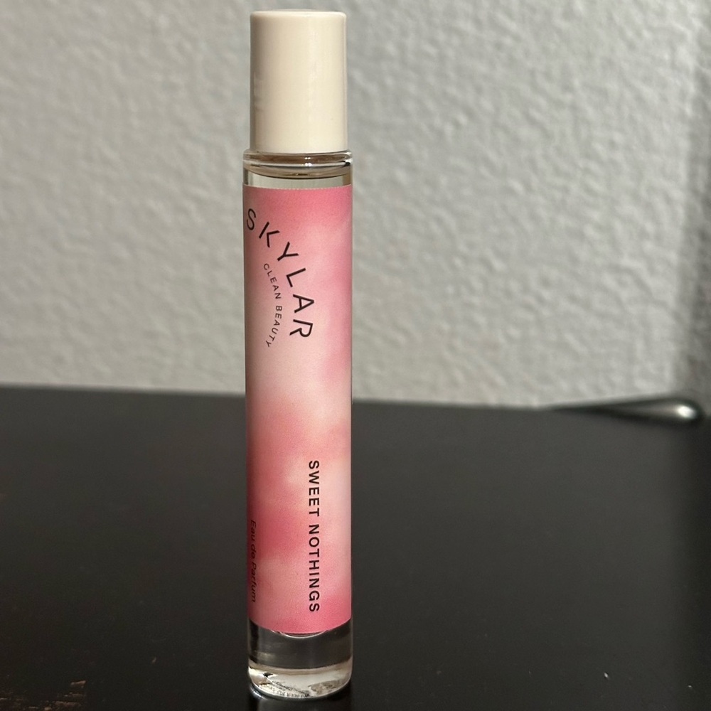 Skylar Sweet Nothings Rollerball Perfume - Pink